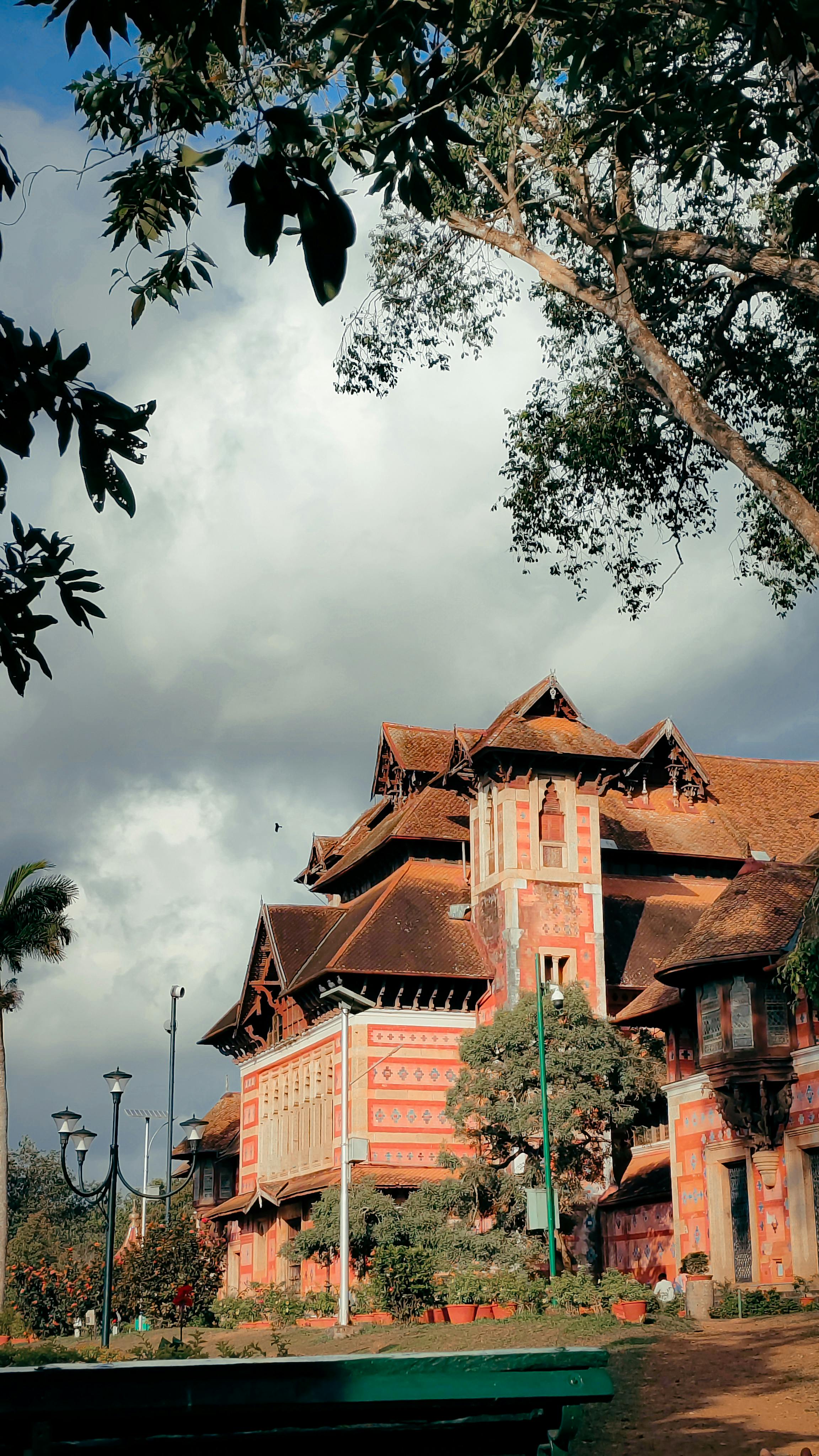 Thiruvananthapuram Tourism - Premium Taxi Services by Ektha Cabs Cochin